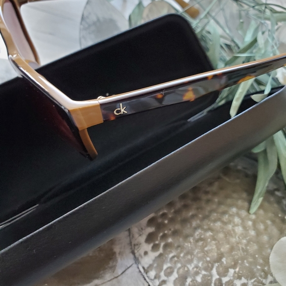 Calvin Klein Sunglasses - Picture 4 of 4